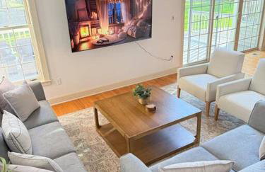 Cozy Ithaca Retreat - Fenced Yard - 7 min to Cornell - Foto 6