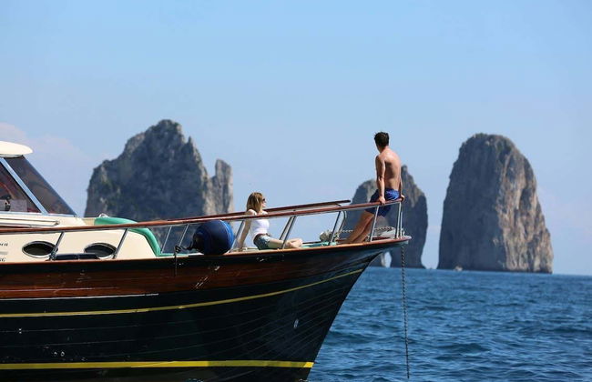 Capri and Li Galli Islands Tour - Photo 1