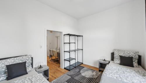 Wupper Home I, Top Lage Ideal für Geschäftsleute, Monteure, Familien, 3 Zimmer, Smart-TV - Foto 5, wardrobe