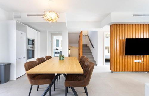 Villa de 4 dormitorios, moderna y nueva, con aire acondicionado, cerca del mar y playa - Casa Maravilla - Foto 38