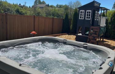 Luxe Living Lake Stevens Home! - Foto 1