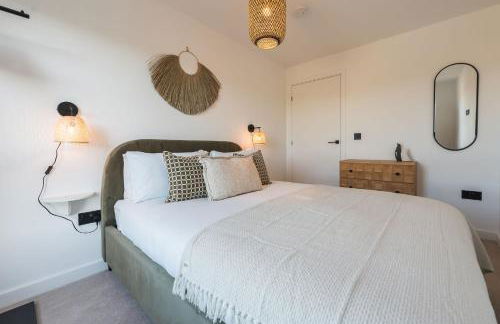 Gwel Y Mor Penthouse by Birch Stays New Home - Photo 32