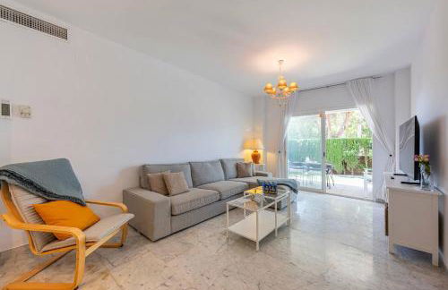 Bright Chalet with Swimming Pool and Close to Sea - Photo 16