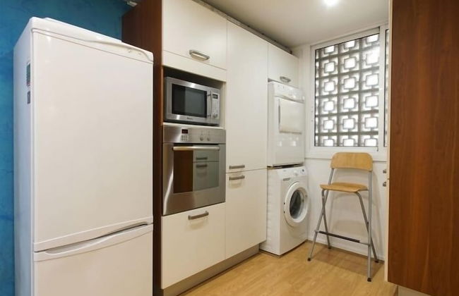 Riva Be my Guest Castelldefels - Photo 9