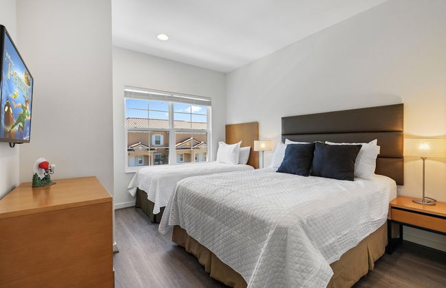 Private Hot Tub 3-bedroom 8 Miles From Disney - Photo 37