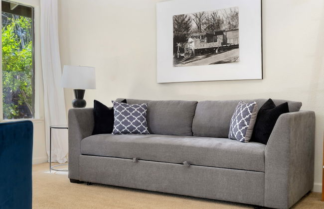 Delightful Home w Fireplace Patio Fire Pit - Foto 19