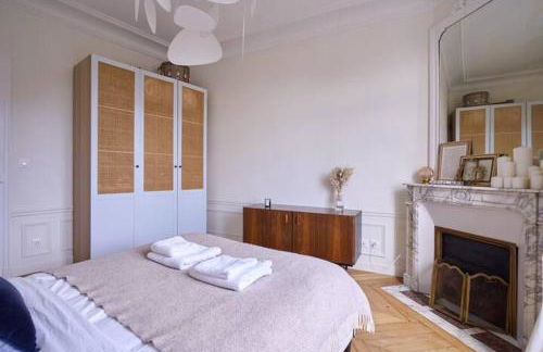 Grand appartement Haussmannien à 12 min de Paris - chic spacious classic Parisian apartment - Foto 15