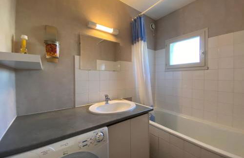 REF 086 Appartement T2 avec terrasse résidence avec piscine - Foto 10