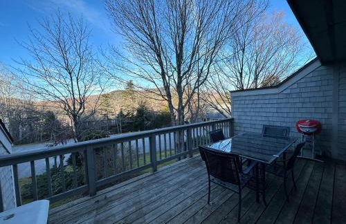 R18 Affordable Ski-in Ski-out Bretton Woods Townhome mountain views - Foto 31