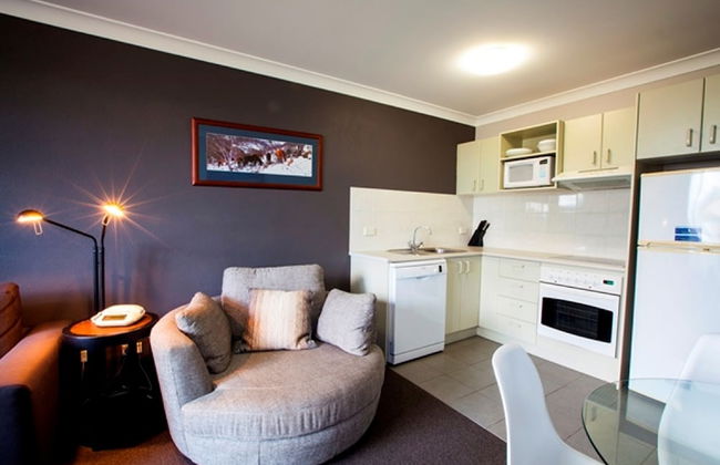 Horizons 414 - Lake Jindabyne Waterfront - Photo 11