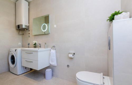 New Art Apartment - Photo 7