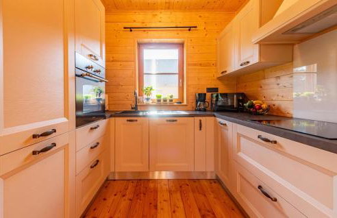 Awesome Home In Licko Cerje With Wifi - Photo 6