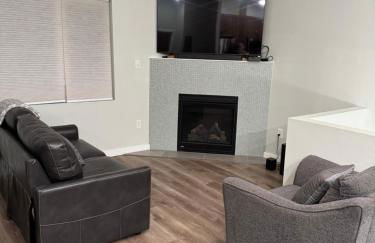 City Retreat, 2bdrm near Airport - Photo 10