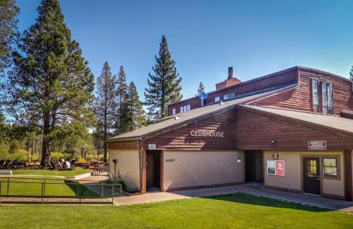 Happy Family Cozy Cabin - Photo 7