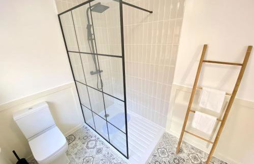 Carlton House - Photo 8