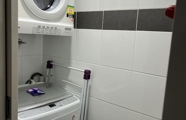 Astra Apartments Miller Street - Photo 8