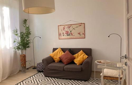 ROSSENA HOME tranquillo appartamento, con giardino, vicino al centro ed all'Ospedale Santa Maria Nuova SMN - Foto 24