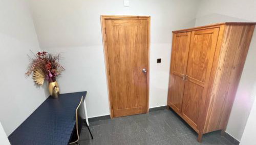 Full Studio Near Heathrow Airport & London - Foto 3, wardrobe