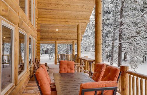 Lumberjack Lodge by KABINO Hot Tub Fire Pit Satellite WiFi Grill Large Porch - Foto 41