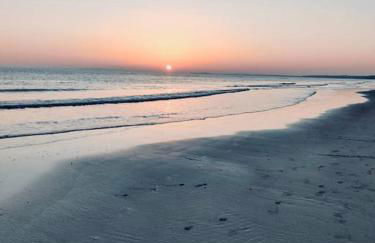 May Cottage - Heart of Vibrant Village & 10 mins Walk to Beach - Photo 15