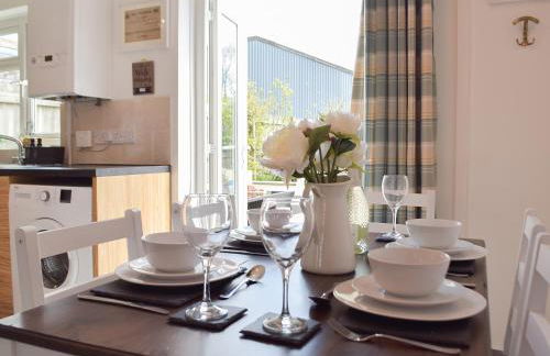 The Captains Hideaway - Photo 11