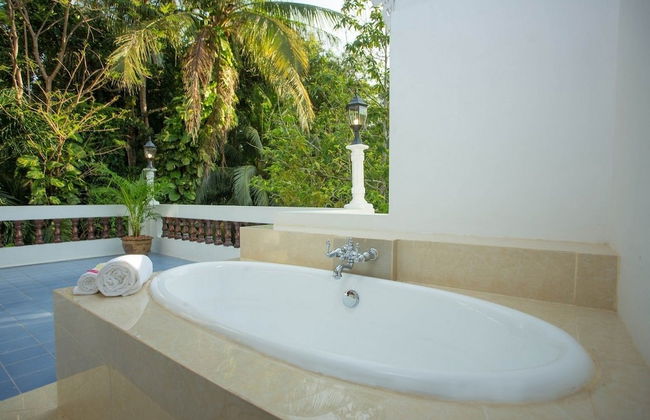 Baan Khun Nang Colonial Residence - Photo 31