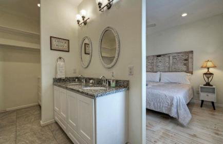 Panoramic Water Views, Shared Pool, Boat Dock Bayside Lodge by Avantstay - Foto 40