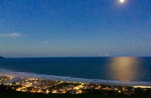 Duplex pé na areia Praia Brava - Foto 47