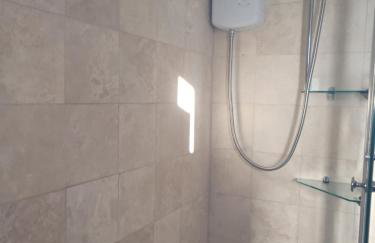 Silvertree Lodge - 2 double bed flat with parking - Foto 9