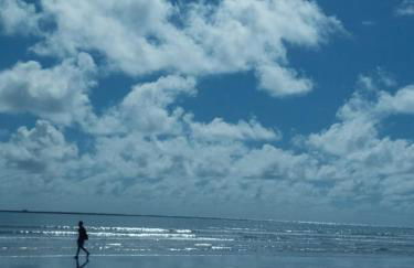 Casa para temporada 50m da praia em Condomínio 2 Suítes Ar Wi-Fi Rápida Ideal para Família - Foto 34