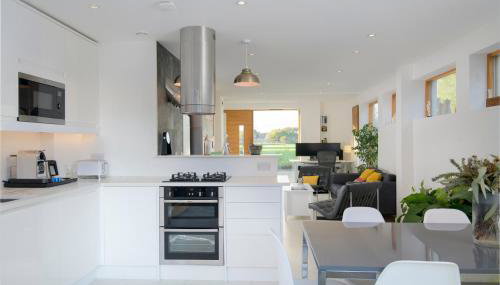 3 Bedroom Eco house in Chichester near Goodwood - Foto 5, stove, dishwasher