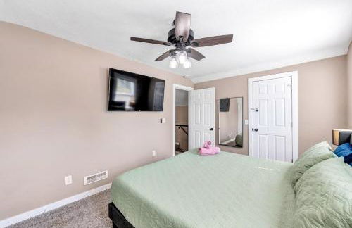 Lazy River Villa - Hottub! Fenced Yard! Fire Pit! - Foto 60