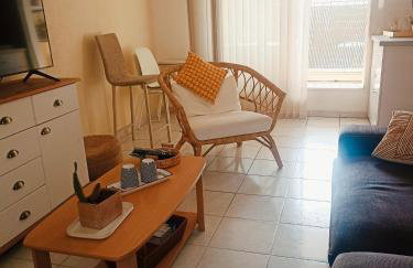 Mauguio-Village Apt T2 Tout Confort, Lumineux, Clim, Wifi, Balcon, parking couvert, 15 mn de la mer, de Montpellier - Photo 3