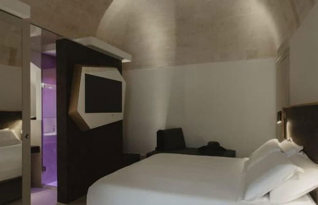 Euvodia Luxury Rooms - Photo 8