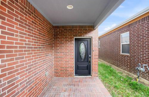 O18B Spacious 3BR Home Sleeps 10 With 2 Living Areas - Foto 11