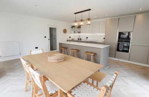 Tai Porth Llechog Bungalow by Birch Stays - Photo 5