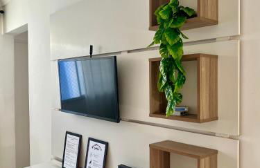 Apto charmoso, com ar, localização privilegiada - Foto 5