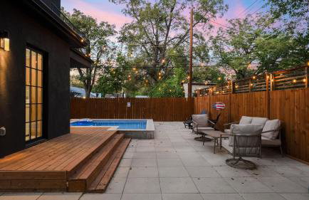 Stylish Home with Firepit Balcony Steps from Austin’s Best Near Rainey St Lady Bird Lake Downtown The Ashlee by AvantStay - Foto 39