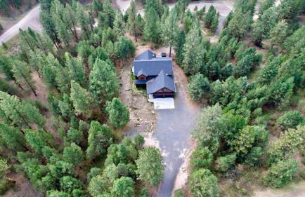 Camp 95 - Stunning Mountain Home - 4.5 Acres - Views - Hot Tub - Pet friendly - Private - Photo 49