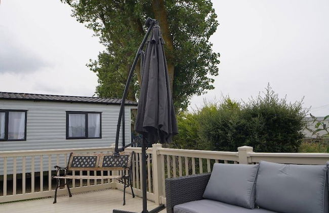 Stunning River View 2 Bedroom Caravan With Decking - Foto 22