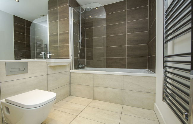 Orion Marina Sea View - Parking - by Brighton Holiday Lets - Foto 35