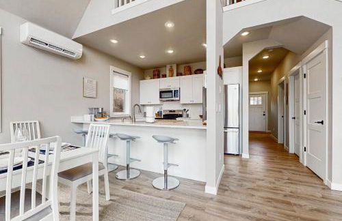 Hot Tub and Mtn Views Lummi Island Home Near Beach - Foto 14