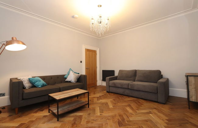 Dollar Apartments at 41 - Photo 13