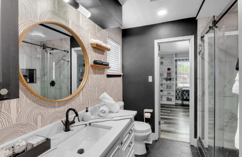 10min to EXPO - Family-Friendly with Office & Playroom - Photo 25