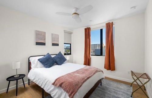 Stylish 2 Bedroom King Bed EVCharger Pet-Friendly Balcony - Foto 15