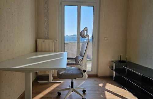 135qm 4 Zimmer Ferienwohnung in Stadtnähe, Wintergarten Parkplatz - Photo 18