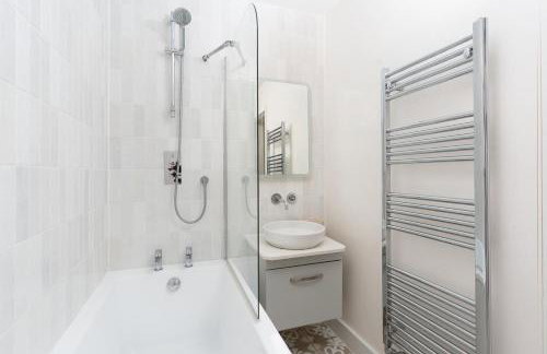 Stunning new 4 bed Penzance town Loft with parking - Foto 30