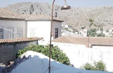 Hydra Artist House - Photo 25