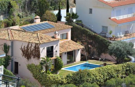 Villa Sitges Julia Vista Espectacular 2 k m s de la Playa Comoda & Area Tranquila Amplitud interior y plana - Foto 1