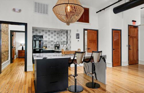 Luxe 220 Suite 2 - Photo 43